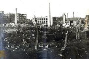 Lille városa miután 1916. január 11-én az antant bombázása nyomán felrobbant egy munícióraktár. A hatalmas robbanásban 104 civil és 30 katona hunyt el.