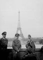 Hitler az Eiffel torony előtt