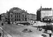 Blaha Lujza tér, ekkor a Népszínház utca és a Rákóczi út találkozása, a Népszínház épülete. A felvétel 1893-ban készült <br /><i>Fortepan / Budapest Főváros Levéltára / Klösz György</i>