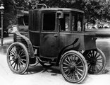 Egy Columbia elektromos autó 1899-ből
