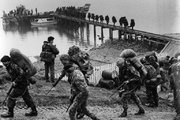 Brit katonák a Falkland-szigeteken (kép forrása: ThoughtCo)