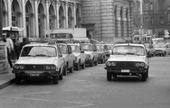 Dacia taxik a Baross térnél (1990)