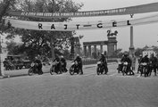 Motorverseny a Városligetben (1949)