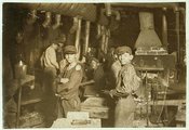 Gyári gyermekmunkások 1908-ból
