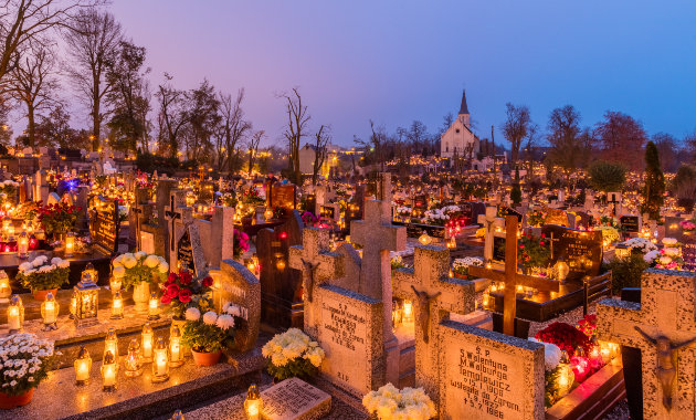 A néphit szerint a gazdátlan lelkek vándorútra indultak Mindenszentek ünnepén