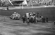 Ajándéksorsolás a futballmeccs szünetében (1960)