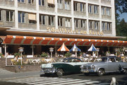 Egy Borgward Isabella Sedan és egy Ford Fairlane 1957-ben, Wiesbadenben