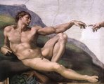 Mindenki gyönyörű, arányos, kigyúrt teste van és meztelen? Ki más lehet a festő, mint Michelangelo? Ezt támasztja alá a Sixtus-kápolna mennyezetfreskójának két, fent látható részlete is