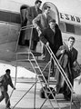 Elől Kotász Antal, kettővel fölötte Bozsik József válogatott futballisták, 1958