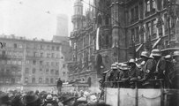 A müncheni Marienplatz a puccskísérlet idején (kép forrása:: Wikipédia / Bundesarchiv, Bild 119-1486 / CC-BY-SA 3.0)