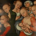 Középkori anyák Lucas Cranach freskóján a norvégiai Larvik templomában (kép forrása: Wikimedia Commons)