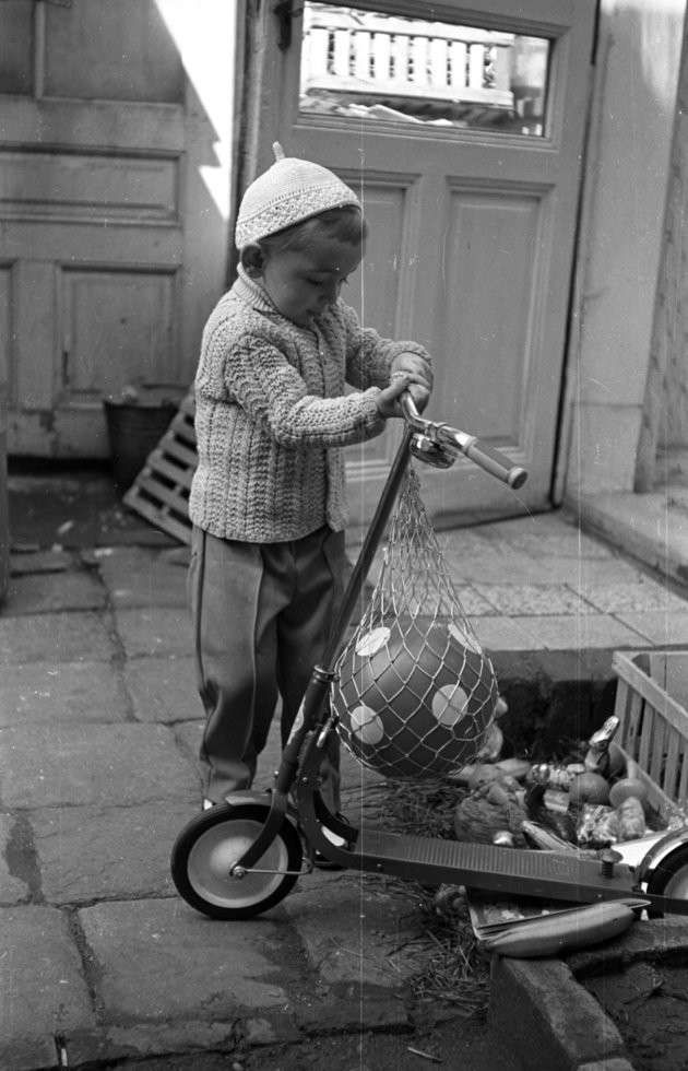 A boldog ajándékozott, 1966. (Fortepan/Jakab Antal)