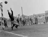 Újpest, Megyeri út, UTE sporttelep. Háttérben a Tungsram (1952)