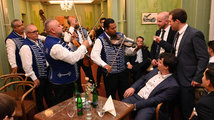 Pannon Cigányzenekar (Facebook/ Pannon Cigányzenekar (Facebook/ Hungarian Royal Gypsy Orchestra) <br /><i>Facebook/ Pannon Cigányzenekar ( Hungarian Royal Gypsy Orchestra</i>