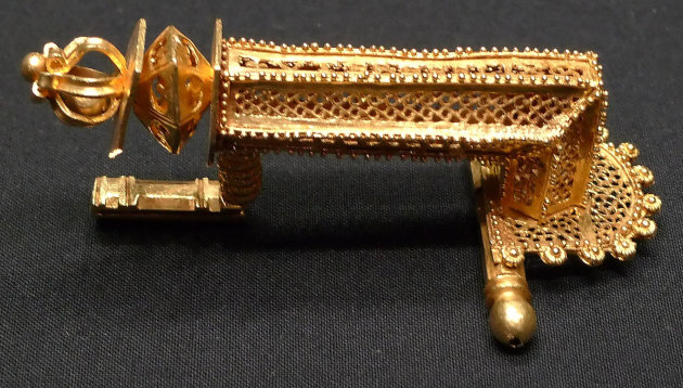 Római arany fibula (bross) 