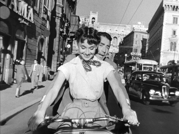 Audrey Hepburn és Gregory Peck a Római vakációban