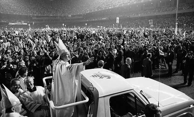 A gyilkossági kísérlet után nem sokkal megbocsátott merénylőjének II. János Pál pápa