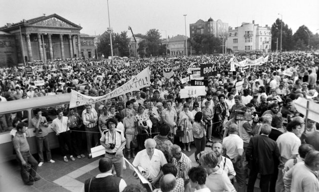 1956 óta a legnagyobb spontán tömegmegmozdulás volt a falurombolás elleni tüntetés