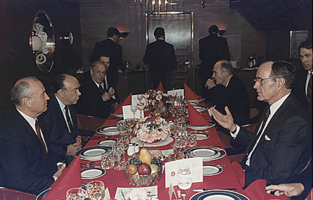 Gorbacsov és Bush