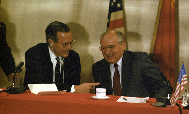 Bush és Gorbacsov