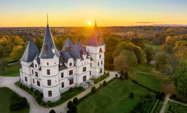 A Loire-t hozta el az Alföldre a tiszadobi Andrássy-kastély