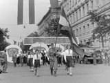 Alkotmány utca, szemben a Kozma Ferenc utca sarok (1951)