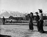 Japán-amerikai lágerlakók a második világháborúban