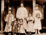 Egy tehetősebb család 1900 körül