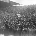 A közönség a Manchester City-Manchester United FA-kupa-elődöntőn a Hillsborough Stadionban 