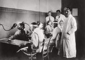 Pázmány Péter Tudományegyetem (ma Semmelweis Egyetem) III. sz. Belgyógyászati (ma Urológiai) Klinika, vizsgáló (1922)