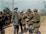  Schnelling hadnagy a 14. bajor ezredből az ellenséges új-zélandi csapatok által megszállt területre, azon belül is egy mentőállomásra érkezett, hogy az elfogott német sebesültekről tárgyaljon (Bapaume mellett, 1918. augusztus 27-én)