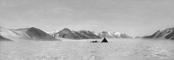 A Ferrar-gleccser közelében lévő sátortábor