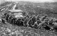 Német katonák a sárban 1941. novemberben