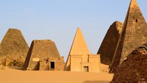 Piramisok Meroé környékén