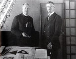 Hugo Eckener kapitány és a Zeppelin egyik tervezője, Ludwig Duerr az LZ-126 fedélzetén
