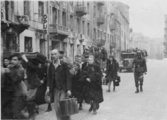 Zsidók evakuálása a gettóból, 1943.