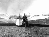 Gustave Whitehead (Gustav Weisskopf) saját motoros repülőgépével