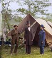 Allan Pinkerton, President Lincoln és John A. McClernand tábornok az antietami csata környékén 1862 őszén