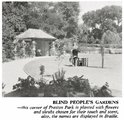 A vakok számára kialakított kert, angol ismertető szöveggel, a Preston Parkban 1961-ben készült fotón