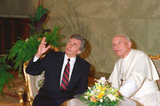II. János Pál pápával az Országházban