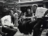 Rex Harrison, Audrey Hepburn és George Cukor a My Fair Lady forgatásán, 1964. (kép forrása: Pinterest)