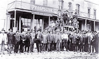 Férfiak Tombstone-ban az 1880-as években
