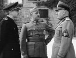 Franco (k) külügyminiszterével és sógorával, Ramón Serrano Suñerrel (b) és Benito Mussolini olasz vezetővel (j) a polgárháború idején (kép forrása: warnewsupdates.blogspot.com)