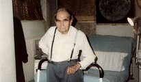 Az idős Hess a spandaui börtönben (kép forrása: smithsonianmag.com)