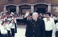 Kádár János budapesti úttörőkkel 1980-ban (kép forrása: 444.hu)