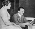 Paula és Adolf Hitler (kép forrása: thegloor.com)