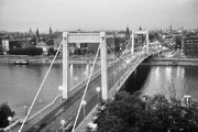 1969, Erzsébet híd a Gellérthegyről