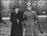 Rommel feleségével (kép forrása: haboruk.blog.hu / Bundesarchiv)