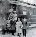 A francia Weygand tábornok, a brit Wemyss admirális és a francia Foch marsall a fegyverszünet aláírását követően, 1918. november 11. (kép forrása: history.com)
