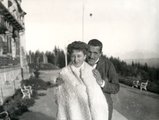 Gundel Károly és Blasutigh Margit fiatal házasokként, Tátralomnic, 1907 körül (kép forrása: mandadb.hu)